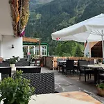 Waldcafe Hotel 3*
