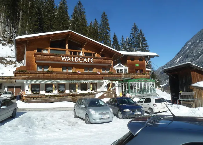 Waldcafe 酒店