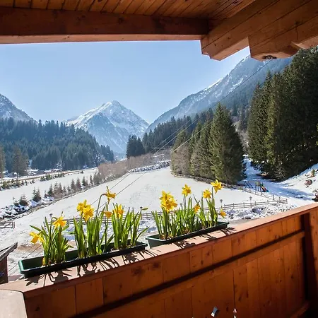 Waldcafe Szálloda Neustift im Stubaital