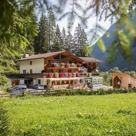 Hotel Waldcafe Hotel Neustift im Stubaital